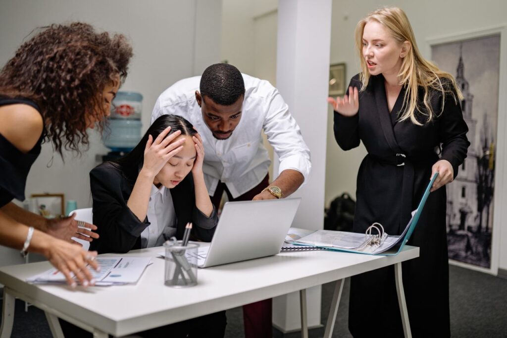 5 problemas que sua empresa normalizou no atendimento pelo WhatsApp